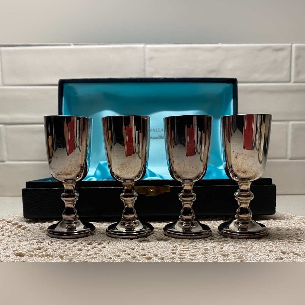 Vintage Silver Plated Liqueur/Shot Goblets by Burke and Wallace, Canada 🇨🇦